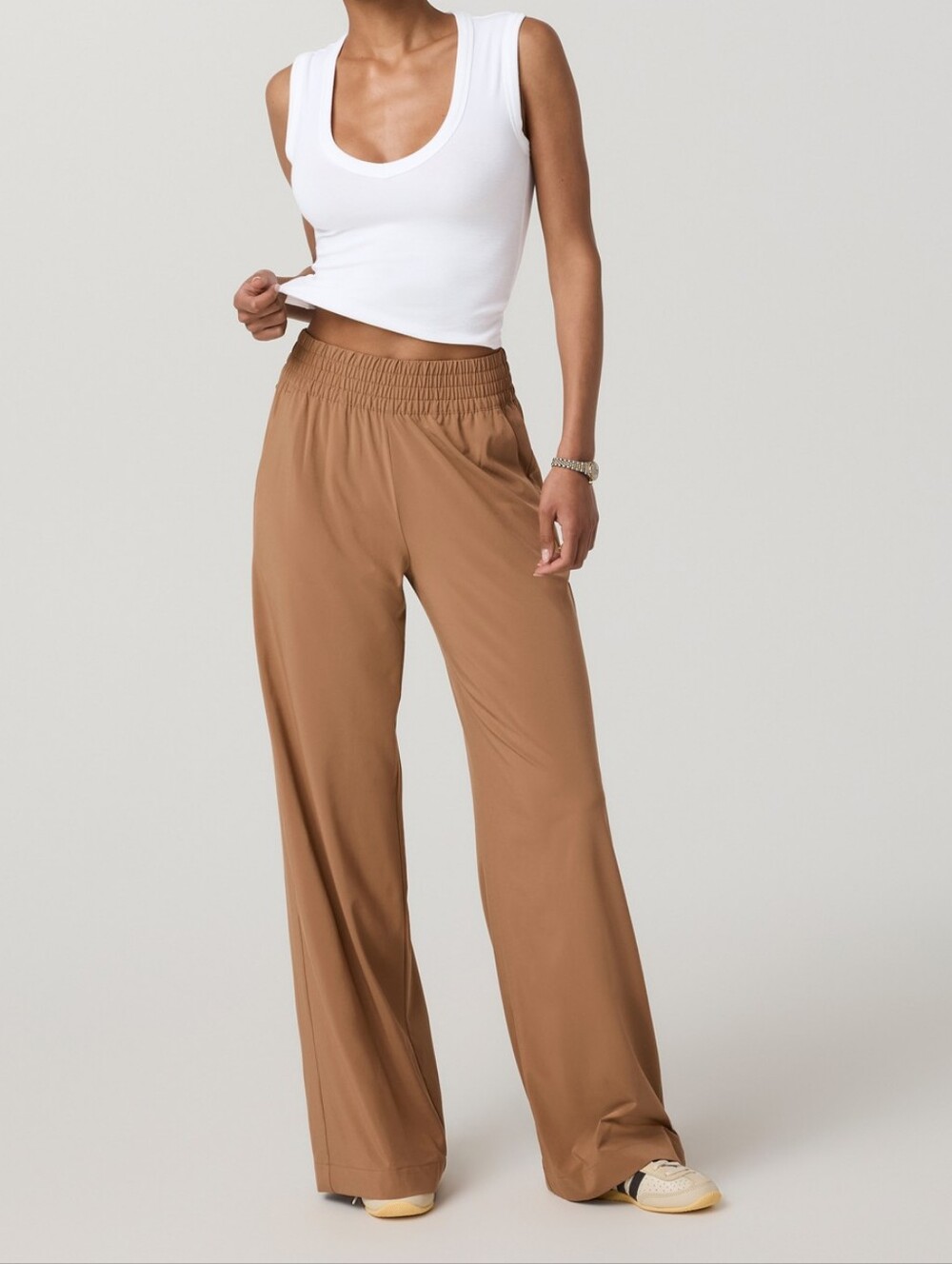 Vuori Villa Wideleg Pants Tobacco Brown M NEW NWT